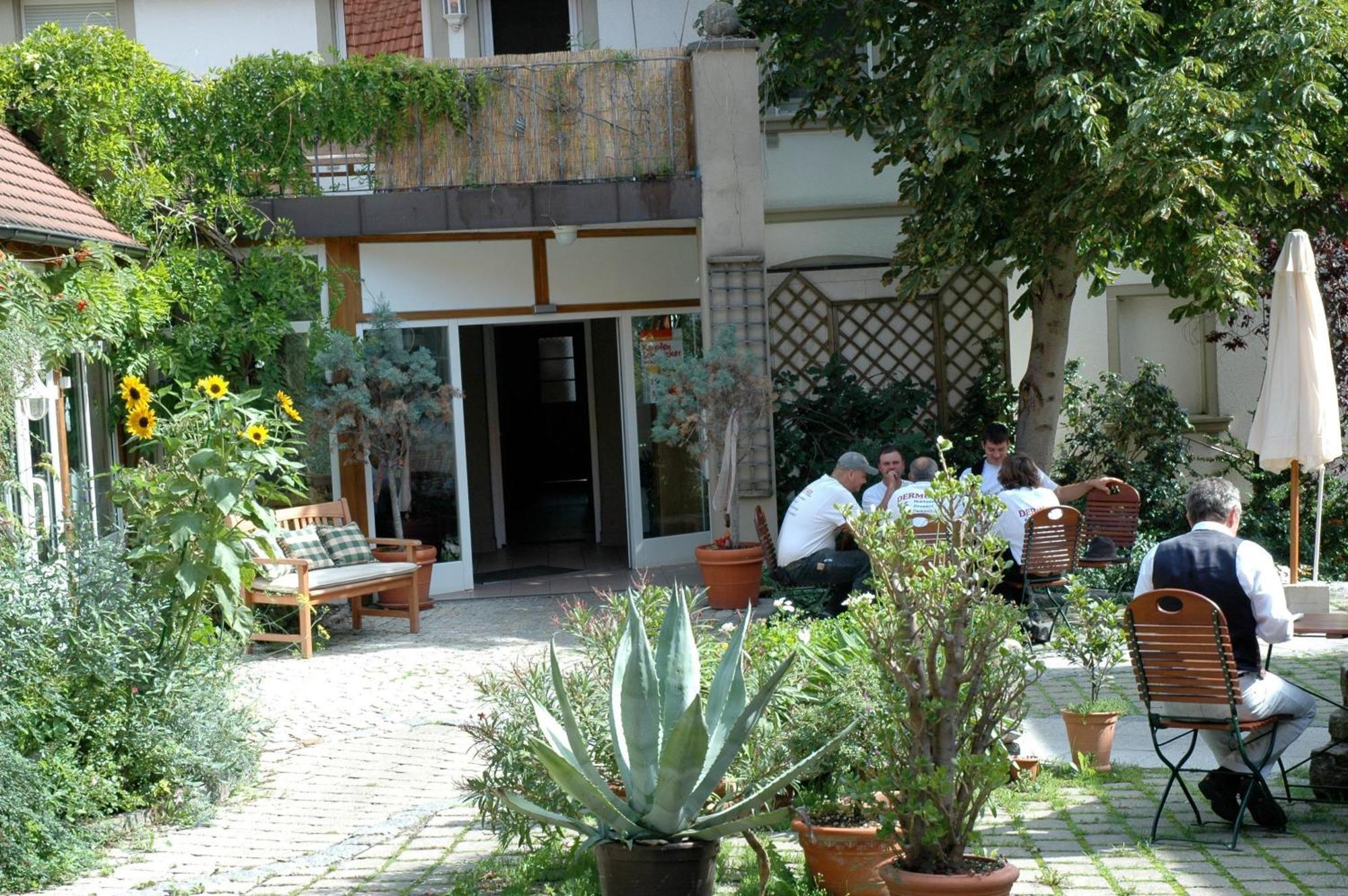 Landgasthof Zum Schwarzen Adler Markt Nordheim Zewnętrze zdjęcie
