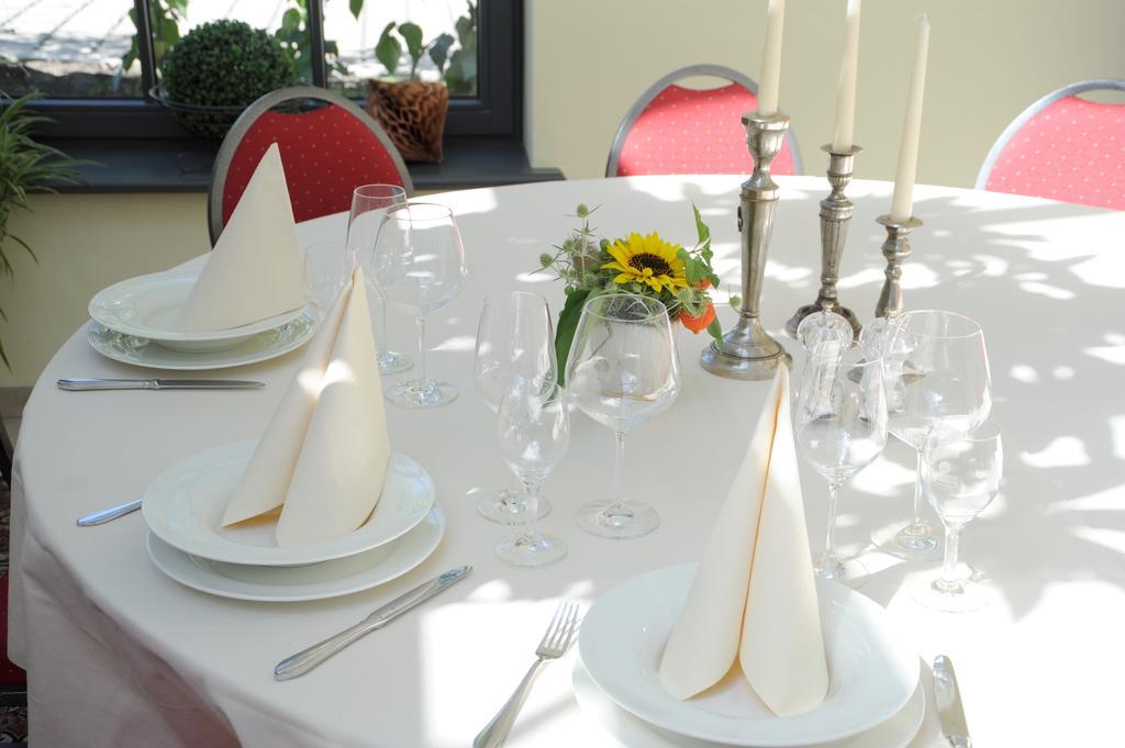 Landgasthof Zum Schwarzen Adler Markt Nordheim Zewnętrze zdjęcie