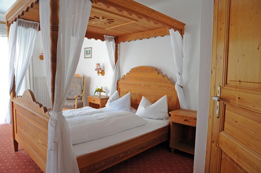 Landgasthof Zum Schwarzen Adler Markt Nordheim Zewnętrze zdjęcie